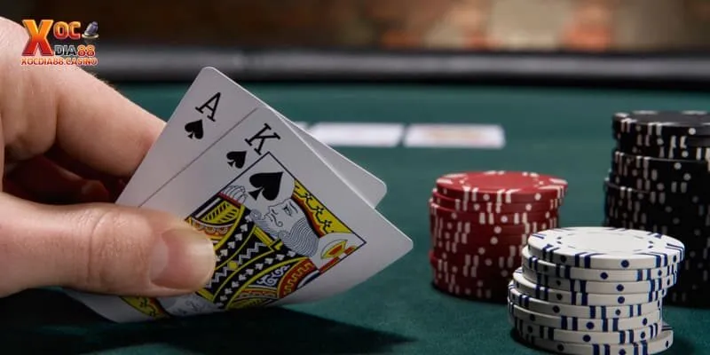 KINH NGHIỆM VỀ CHƠI POKER ONLINE TIỀN THẬT CÁ CƯỢC TRỰC TUYẾN 4 Linh hoạt trong đọc bài khi cược Poker để có được thành công
